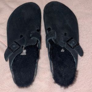 Pristine condition black suede leather Birkenstock clogs. Size 39 or size 8.